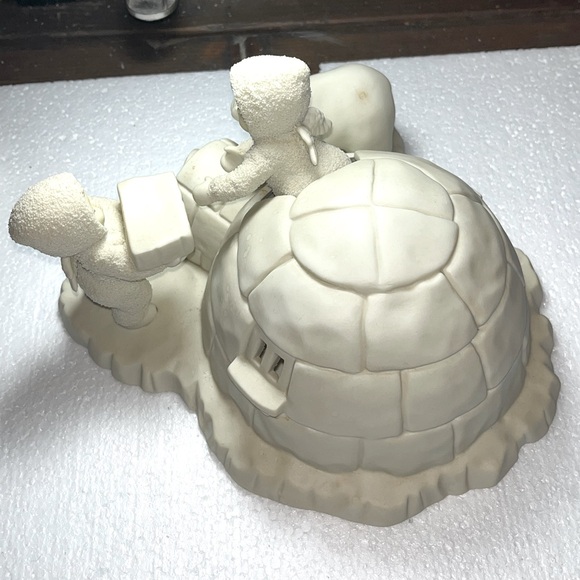 Snowbabies - Picture 2 of 4